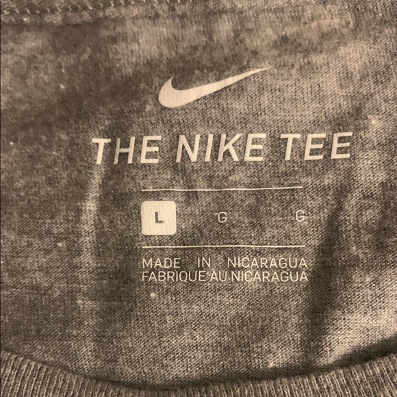 Nike Gray Just Do It Men's Shirt - Picture 7 of 7
